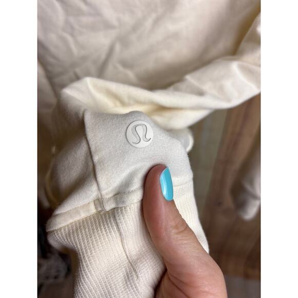 Lululemon Crewneck Pullover Kangaroo Pocket Light Cream Color Size 6 - Picture 5 of 5